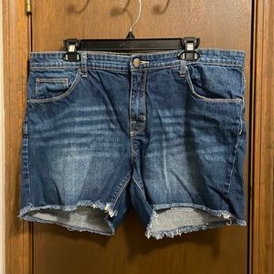 BDG Boyfriend Shorts